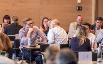 Erste grenzübergreifende Geschäftskontaktmesse bringt Unternehmen aus dem Oberland und Tirol zusammen